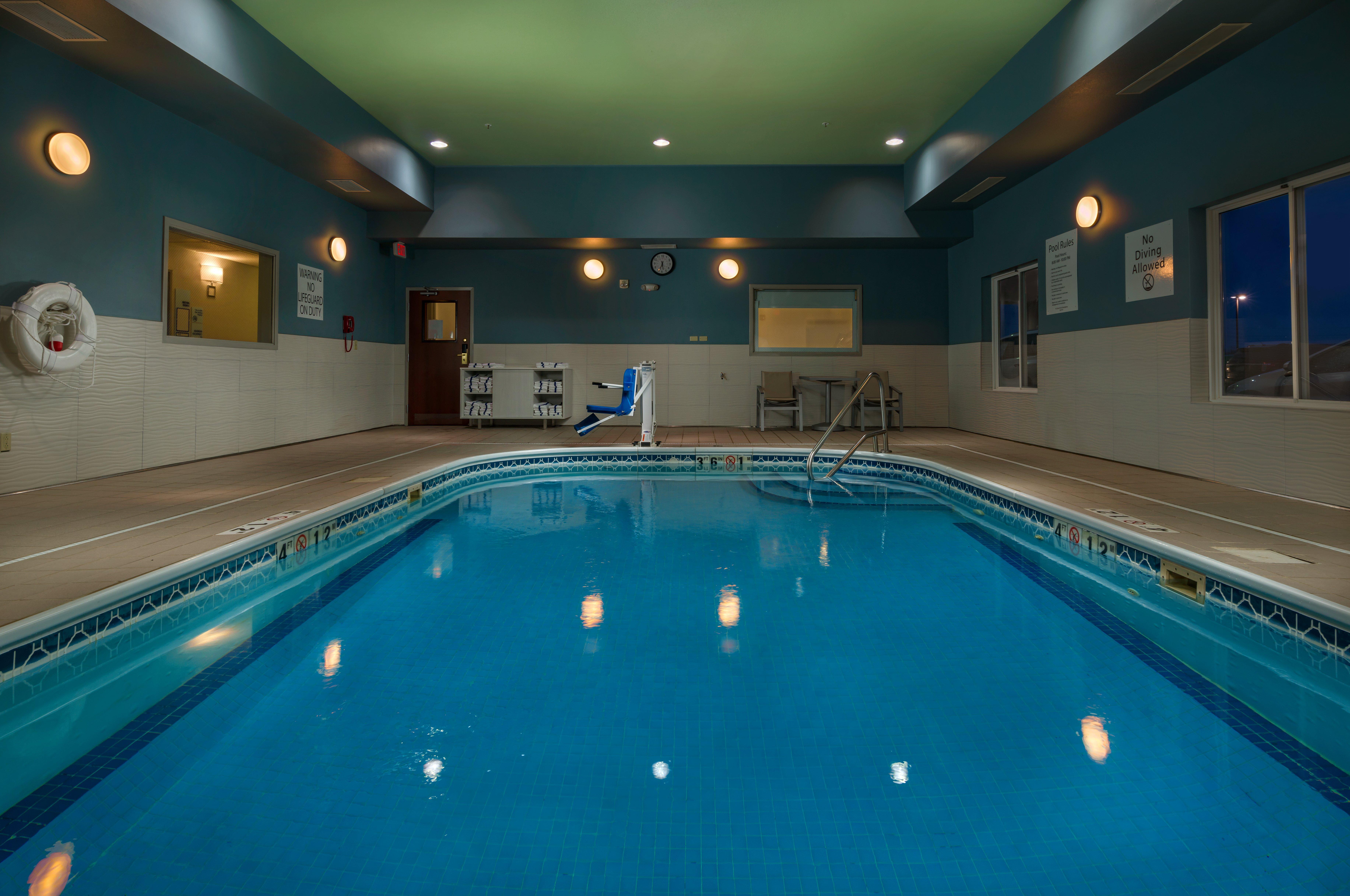 Holiday Inn Express Lawrence By Ihg Dış mekan fotoğraf