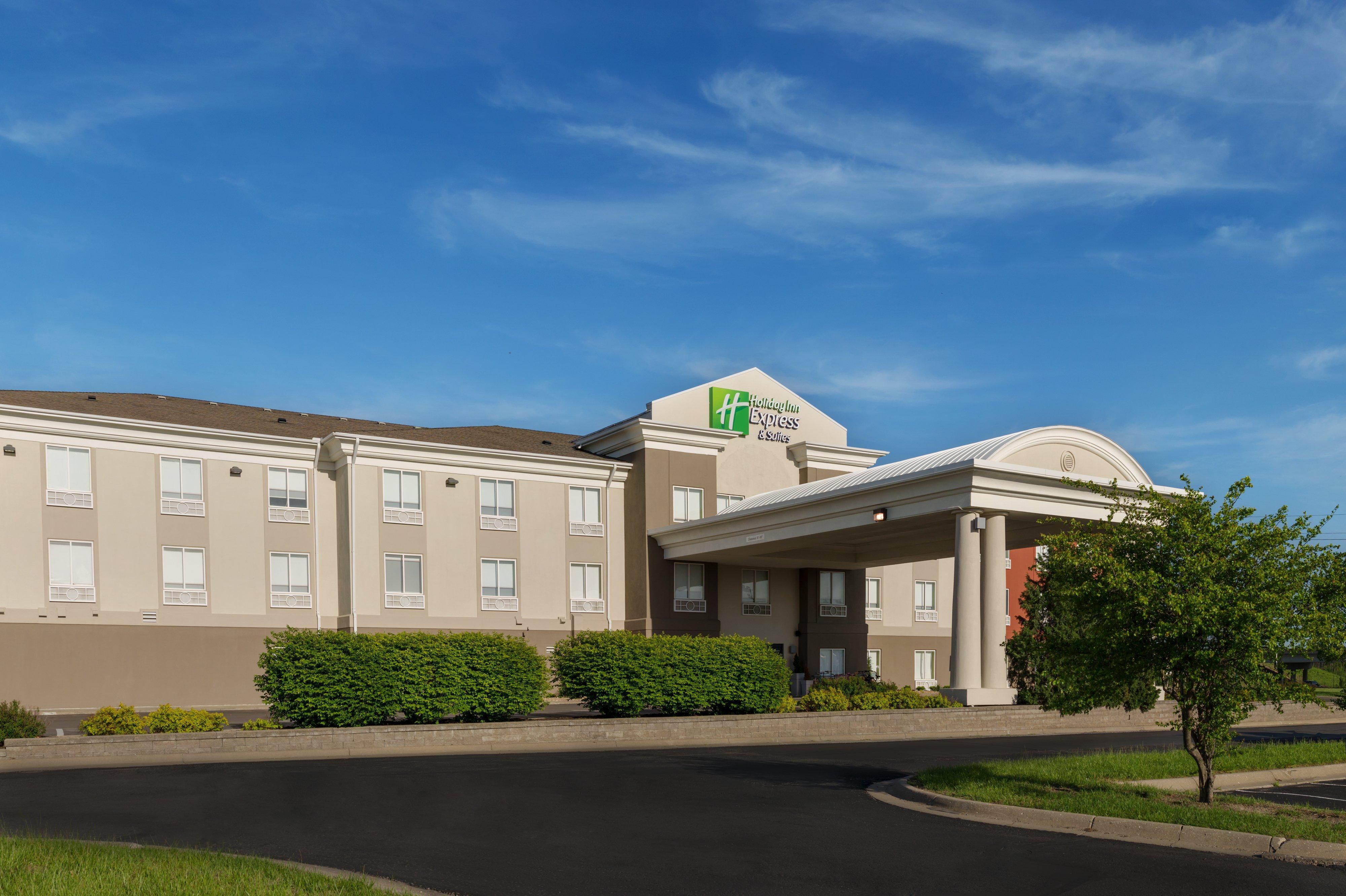 Holiday Inn Express Lawrence By Ihg Dış mekan fotoğraf