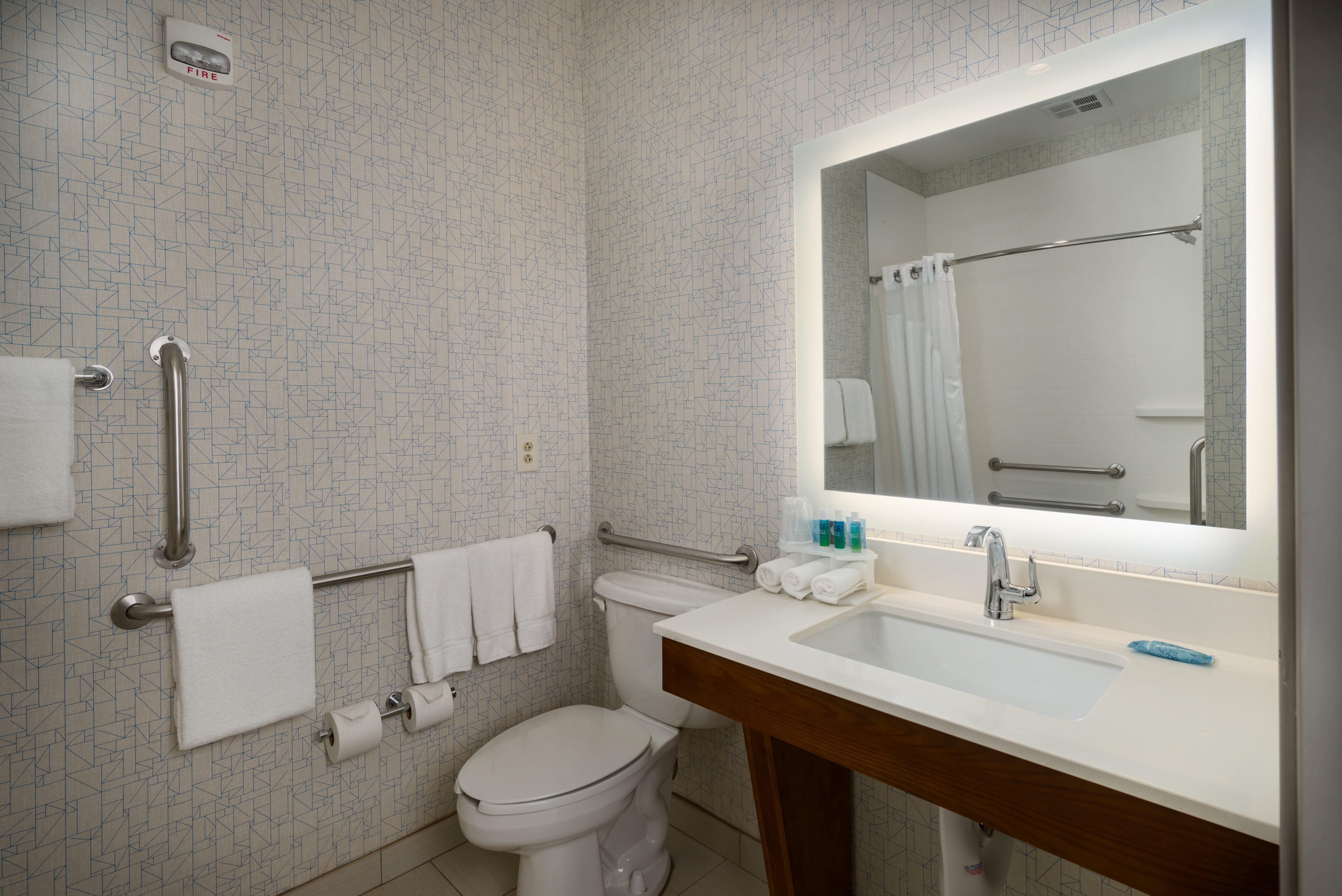 Holiday Inn Express Lawrence By Ihg Dış mekan fotoğraf