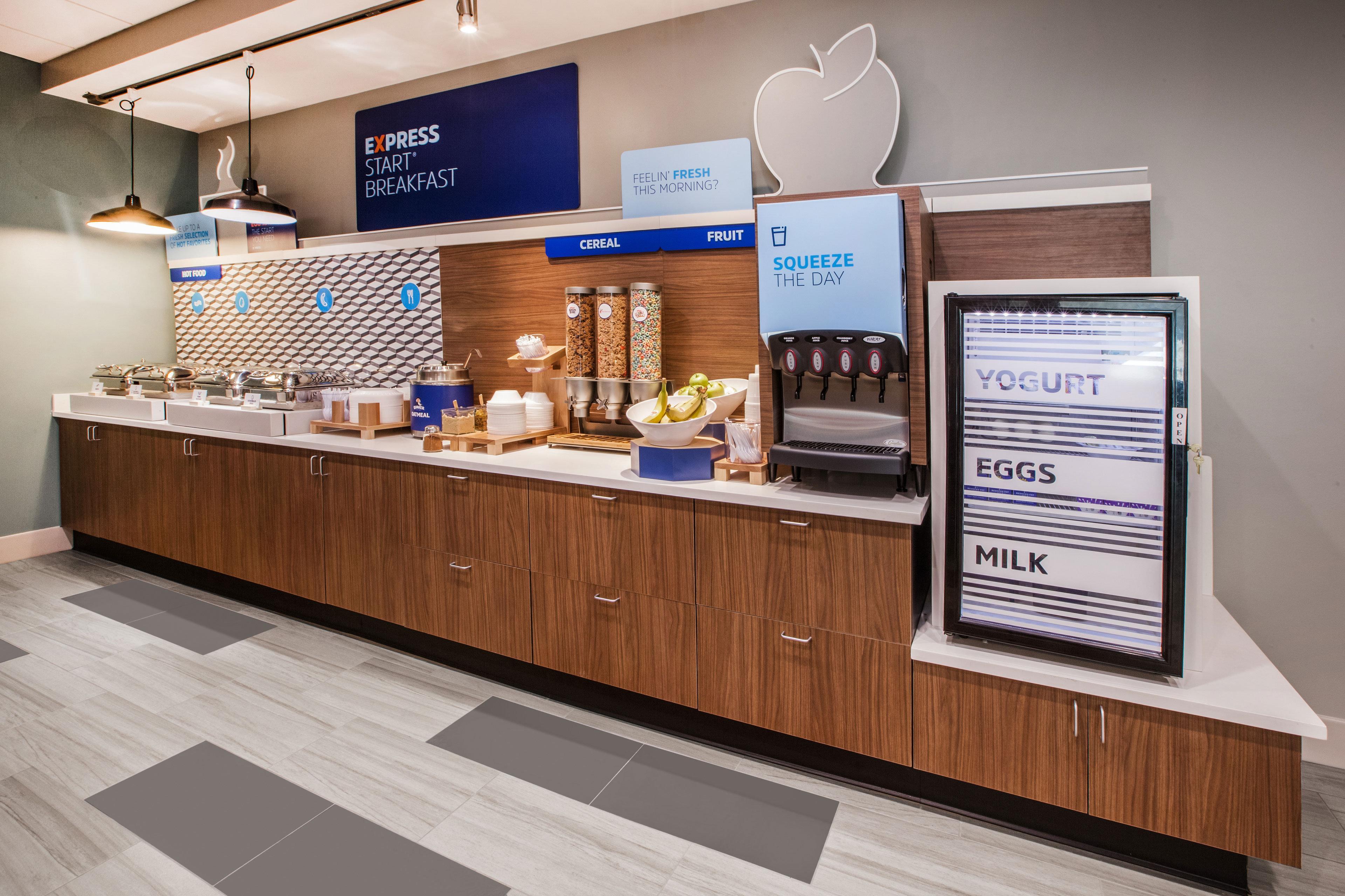Holiday Inn Express Lawrence By Ihg Dış mekan fotoğraf