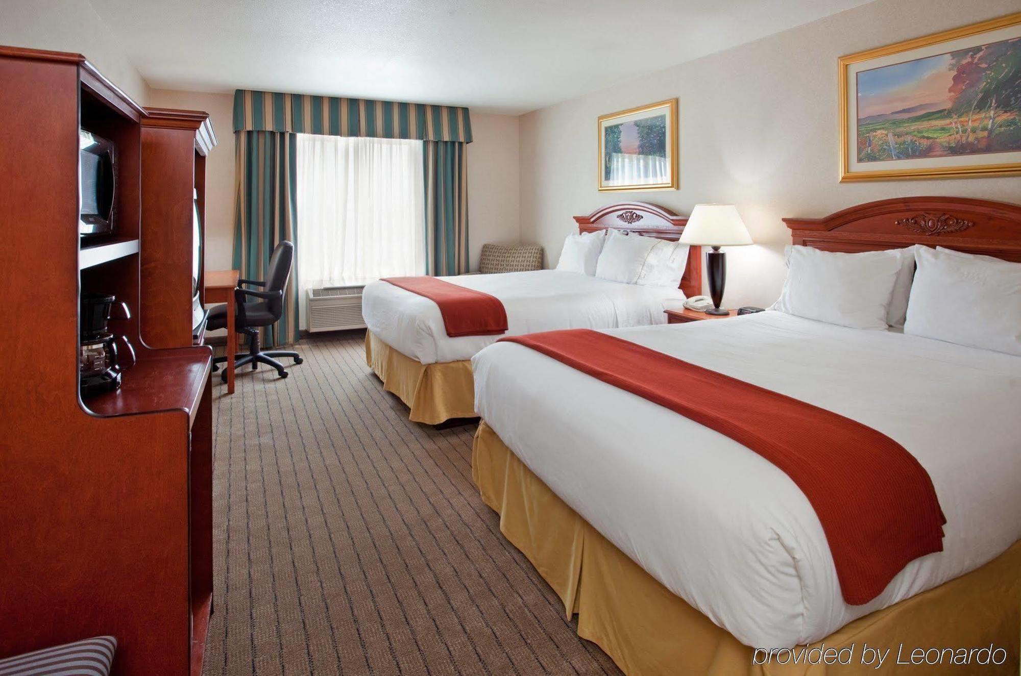 Holiday Inn Express Lawrence By Ihg Dış mekan fotoğraf