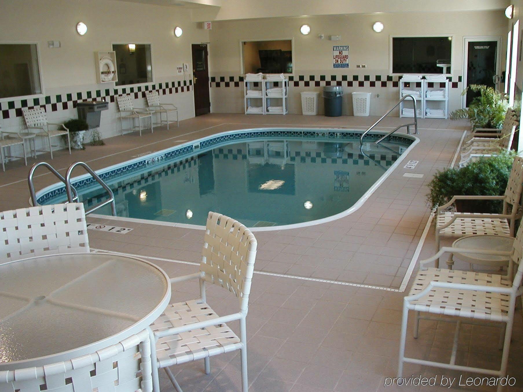 Holiday Inn Express Lawrence By Ihg Dış mekan fotoğraf